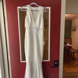 Lulus Everything and More Lace mermaid Dress size Small NEW WITH TAGS